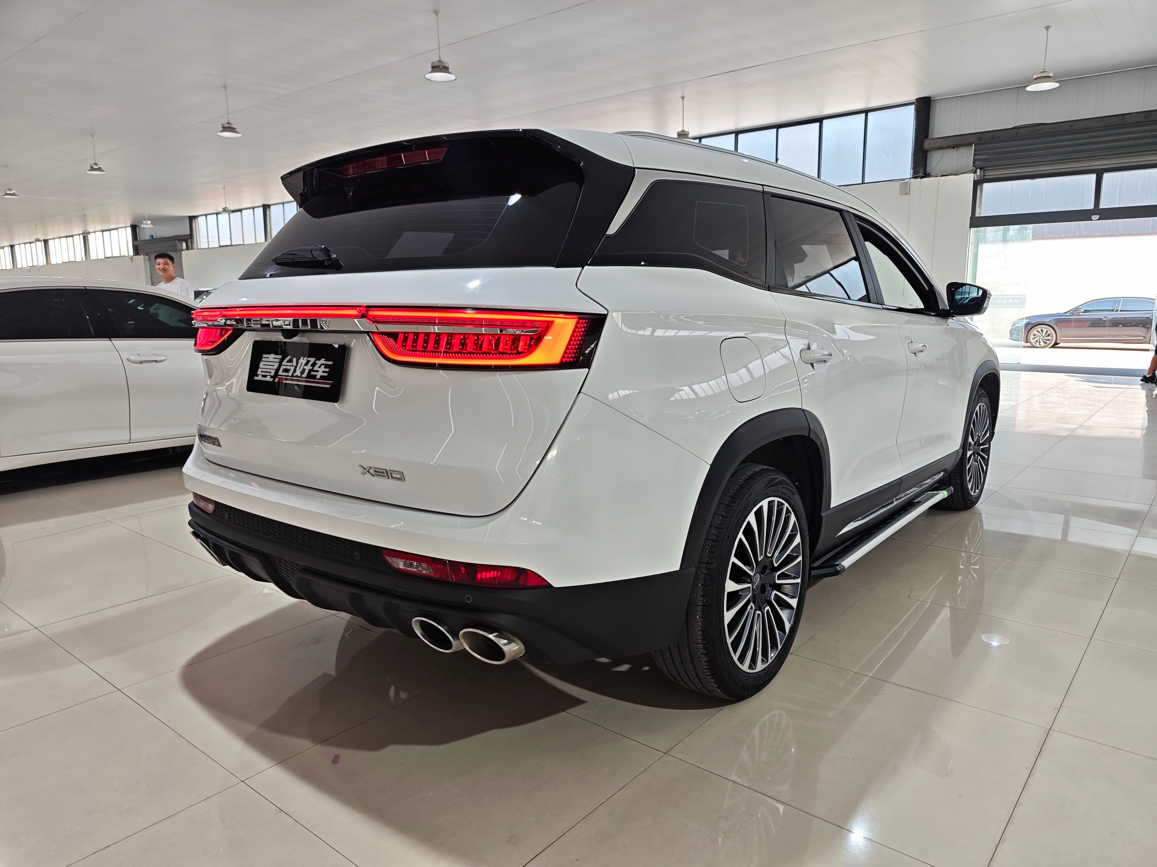 Product Title: High-Performance Used Jetour X90 SUV for West Africa | 2019-2025 Left Hand Drive (LHD) | Reliable Used Car Exporter from China